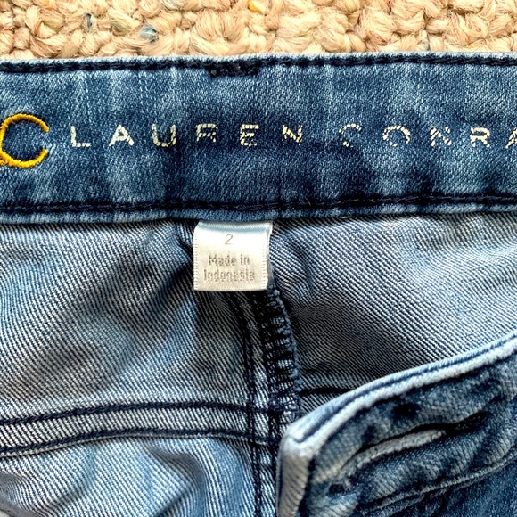(2) Lauren Conrad jeans - Picture 5 of 6